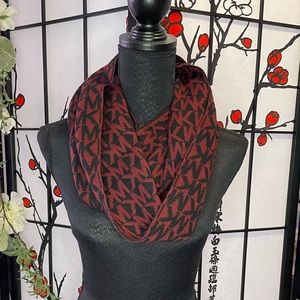 MK infinity scarf